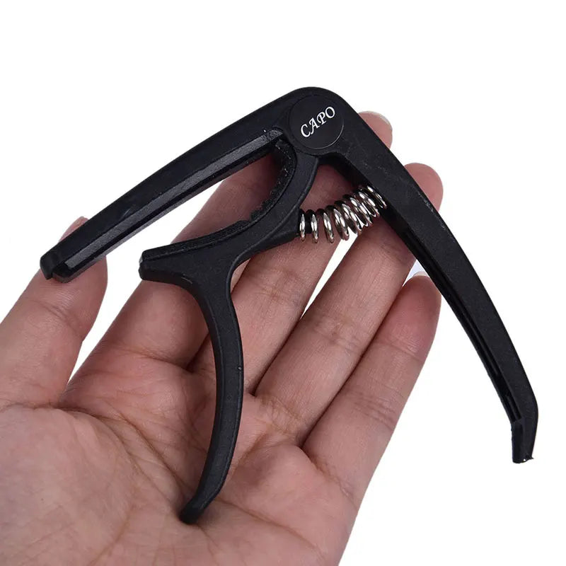 Guitar Capo & 5 Picks Set – Acoustic & Electric Guitar Accessories1